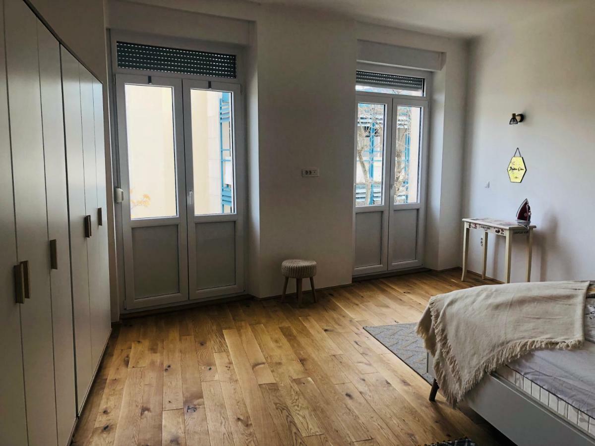 Kolovare Beachfront Apartment Zara Esterno foto